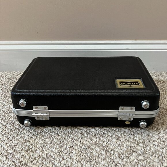 Bundy Clarinet w/ Case, Reeds, Strap, Cleaning Accessories and Disney Music Book - Picture 8 of 10